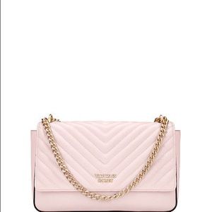 Victoria's Secret • Pebbled V-Quilt Shoulder Bag
